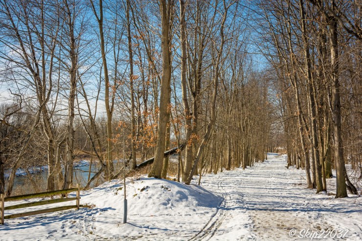 17_february_01_places-chagrin-river-park_winter-trail-walk_-127